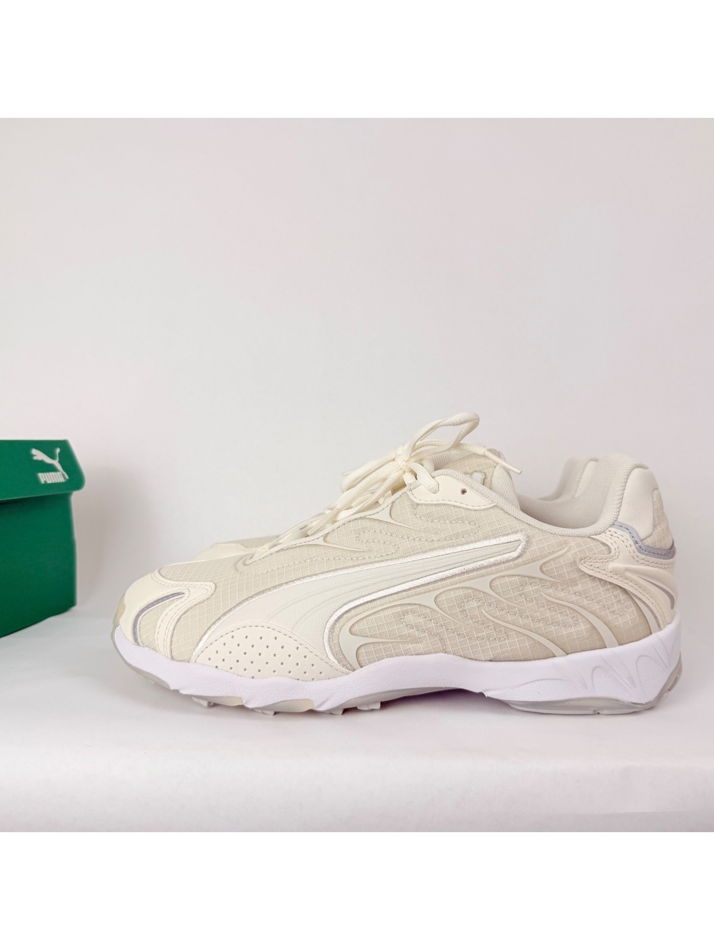 PUMA Inhale Essentials Vapor Gray Warm White Men's US 9 With Box